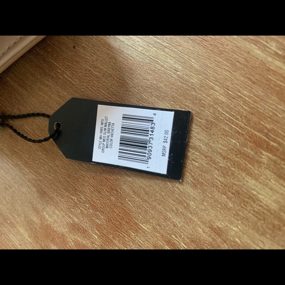 NWT Max Studio wallet - Picture 4 of 4